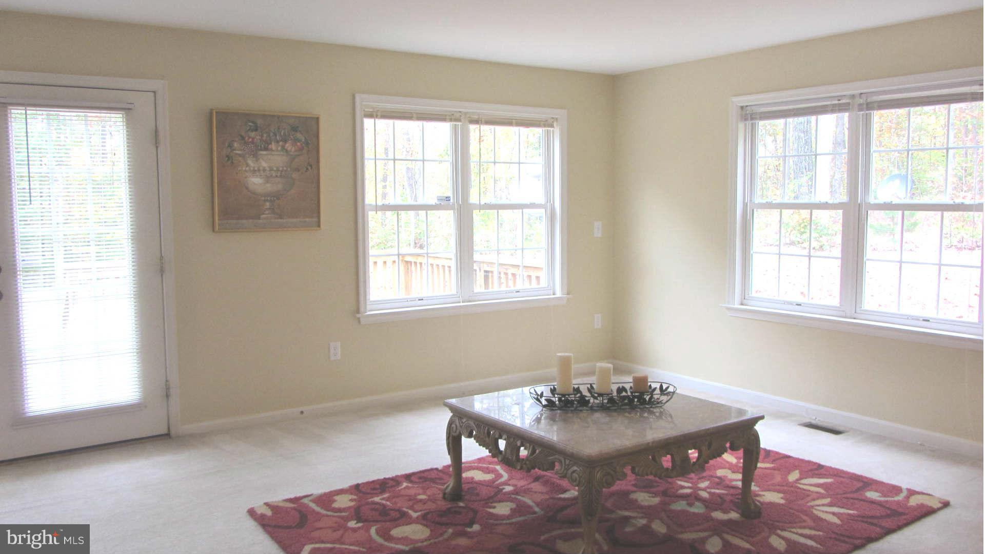 31647 Indiantown Road Locust Grove, VA 22508 - Photo 8 of 14 Family Room