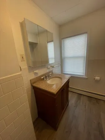 $2,000 | 495 Washington Street, Unit 2, Abington, MA 02351