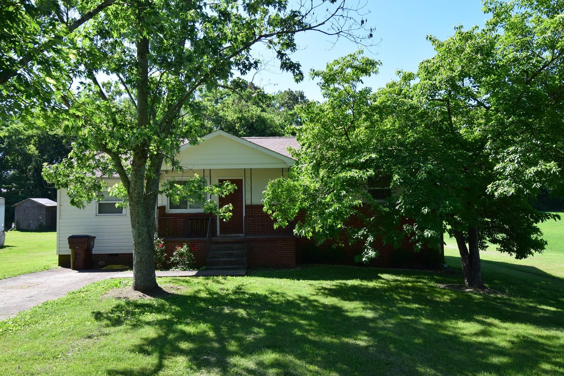 611 Old Cemetery Road Madisonville, TN 37354 - Photo 1 of 8 Gallery Image 1
