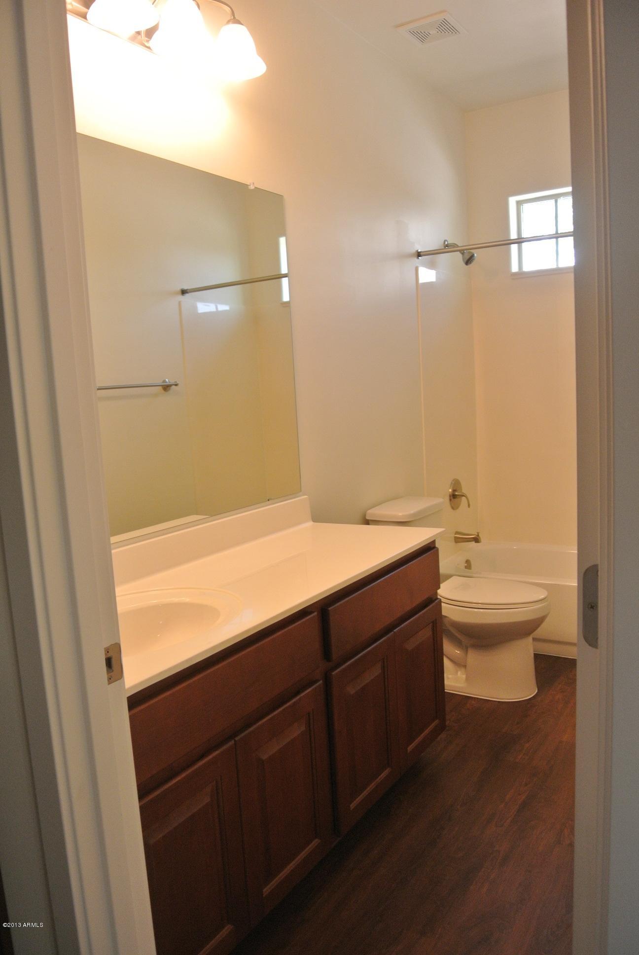 1511 East Apollo Road Phoenix, AZ 85042 - Photo 23 of 29 Gordon Estates Update 035