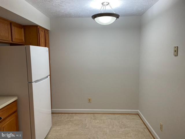 3800 Ridge Knoll Court, Unit 307B Fairfax, VA 22033 - Photo 6 of 19