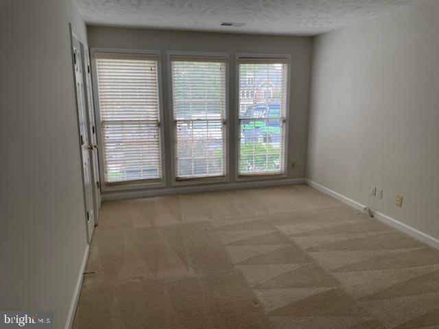 3800 Ridge Knoll Court, Unit 307B Fairfax, VA 22033 - Photo 10 of 19