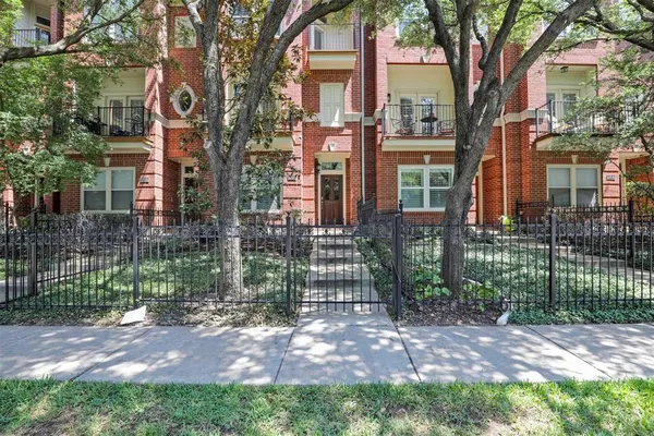 $4,650 | 2808 North Hall Street, Dallas, TX 75204
