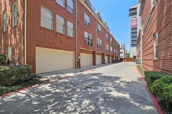 $4,650 | 2808 North Hall Street, Dallas, TX 75204