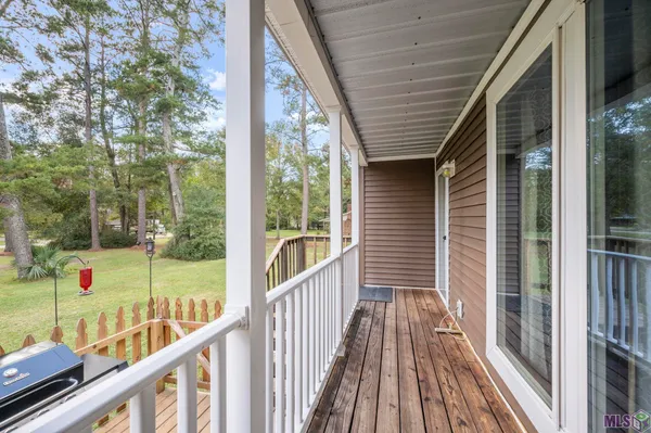 $211,000 | 13529 Landover Drive, Denham Springs, LA 70726