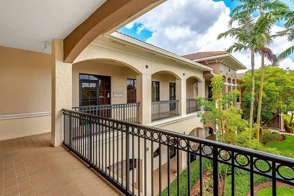 $579,000 | 7301 Wiles Road, Unit 203, Coral Springs, FL 33067