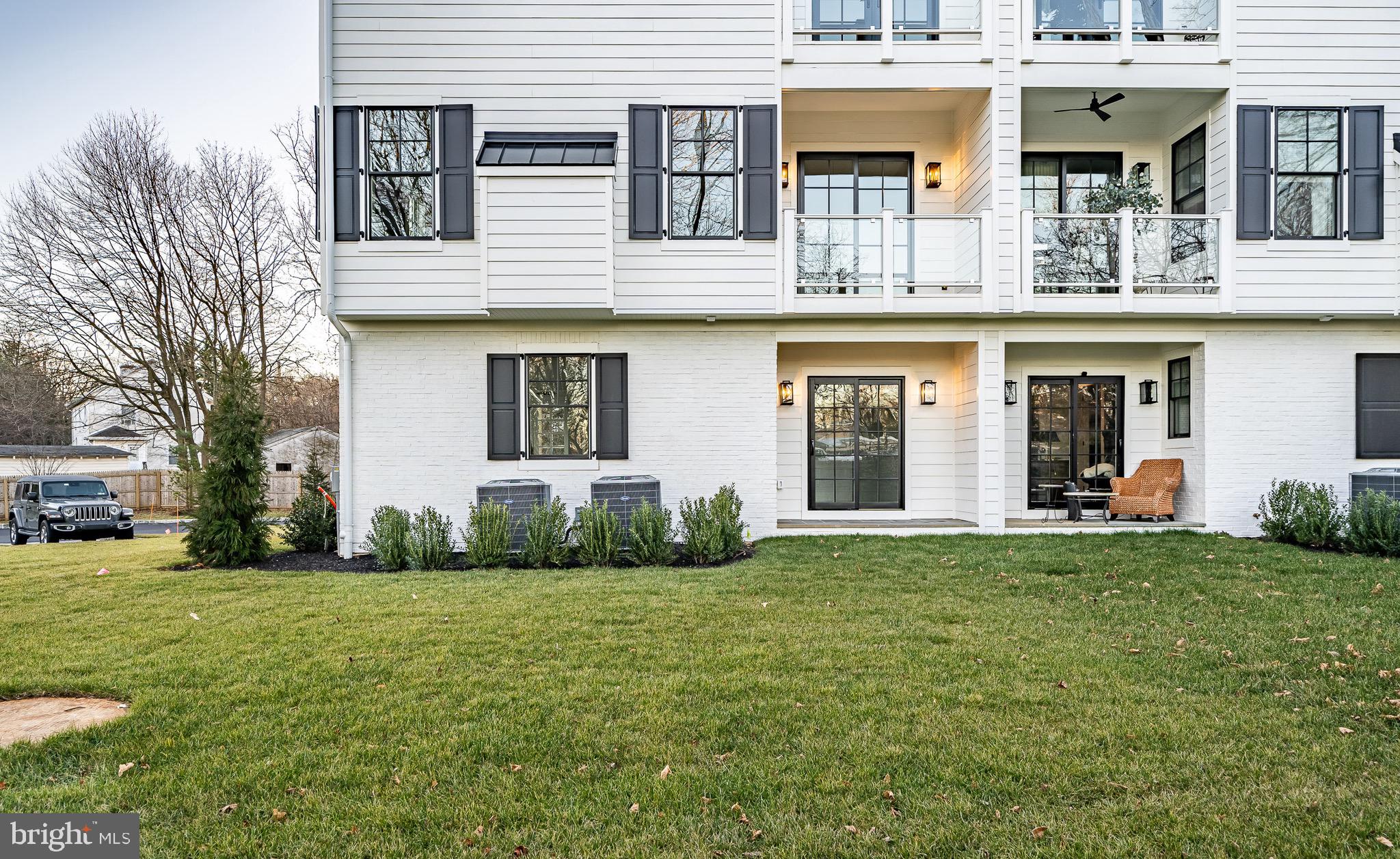 419 Maplewood Avenue Wayne, PA 19087 - Photo 6 of 42