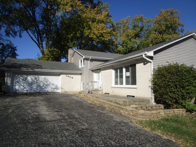 4608 West Ramble Road McHenry, IL 60050 - Photo 1 of 18 Gallery Image 1