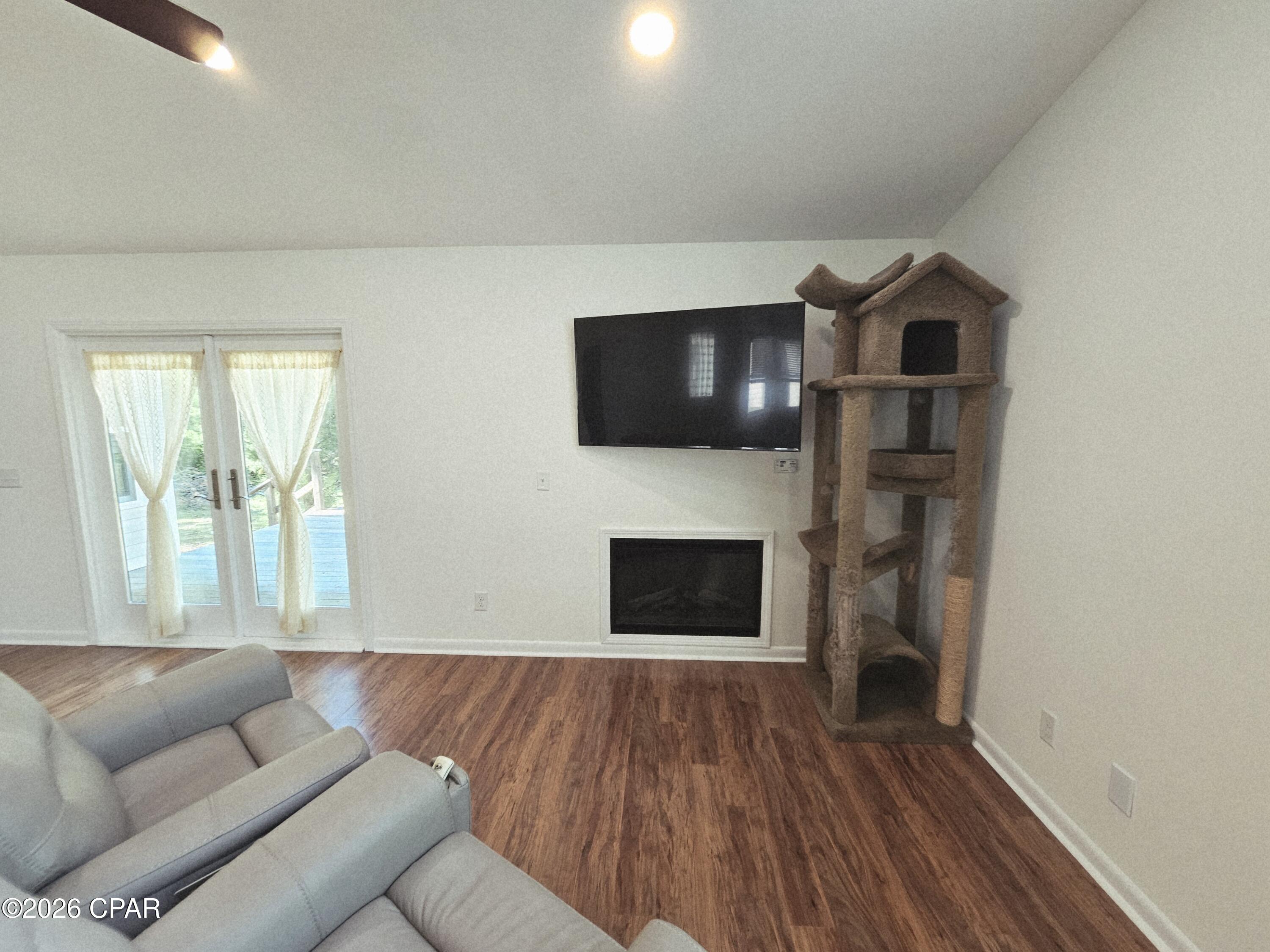 2511 Commander Road Southport, FL 32409 - Photo 13 of 40