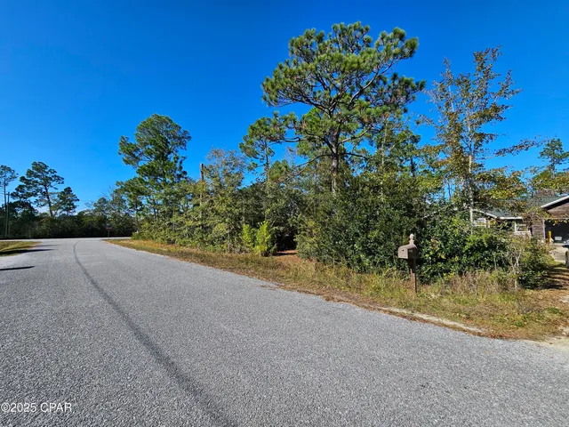 $275,000 | 2511 Commander Road, Southport, FL 32409