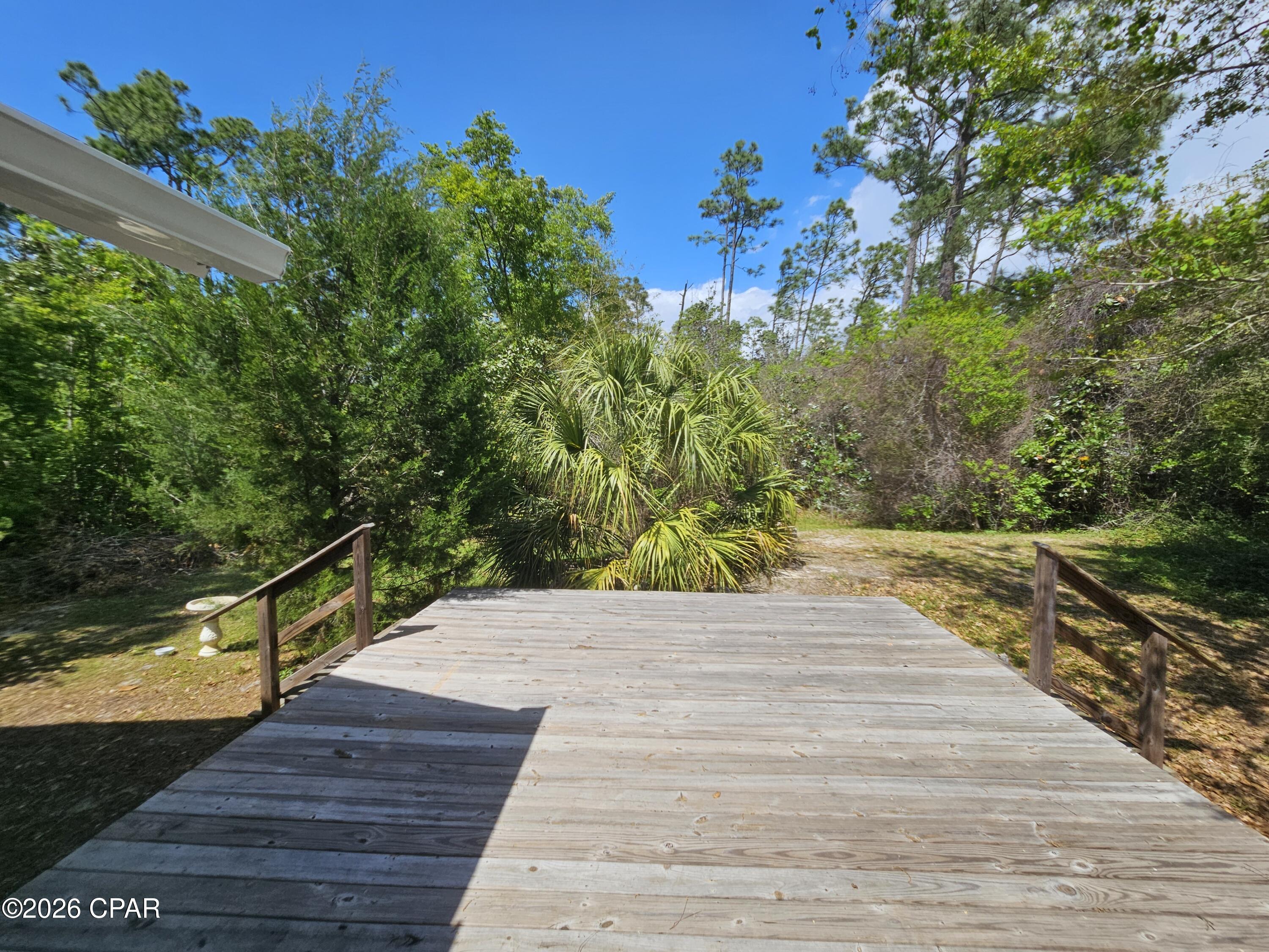 2511 Commander Road Southport, FL 32409 - Photo 4 of 40