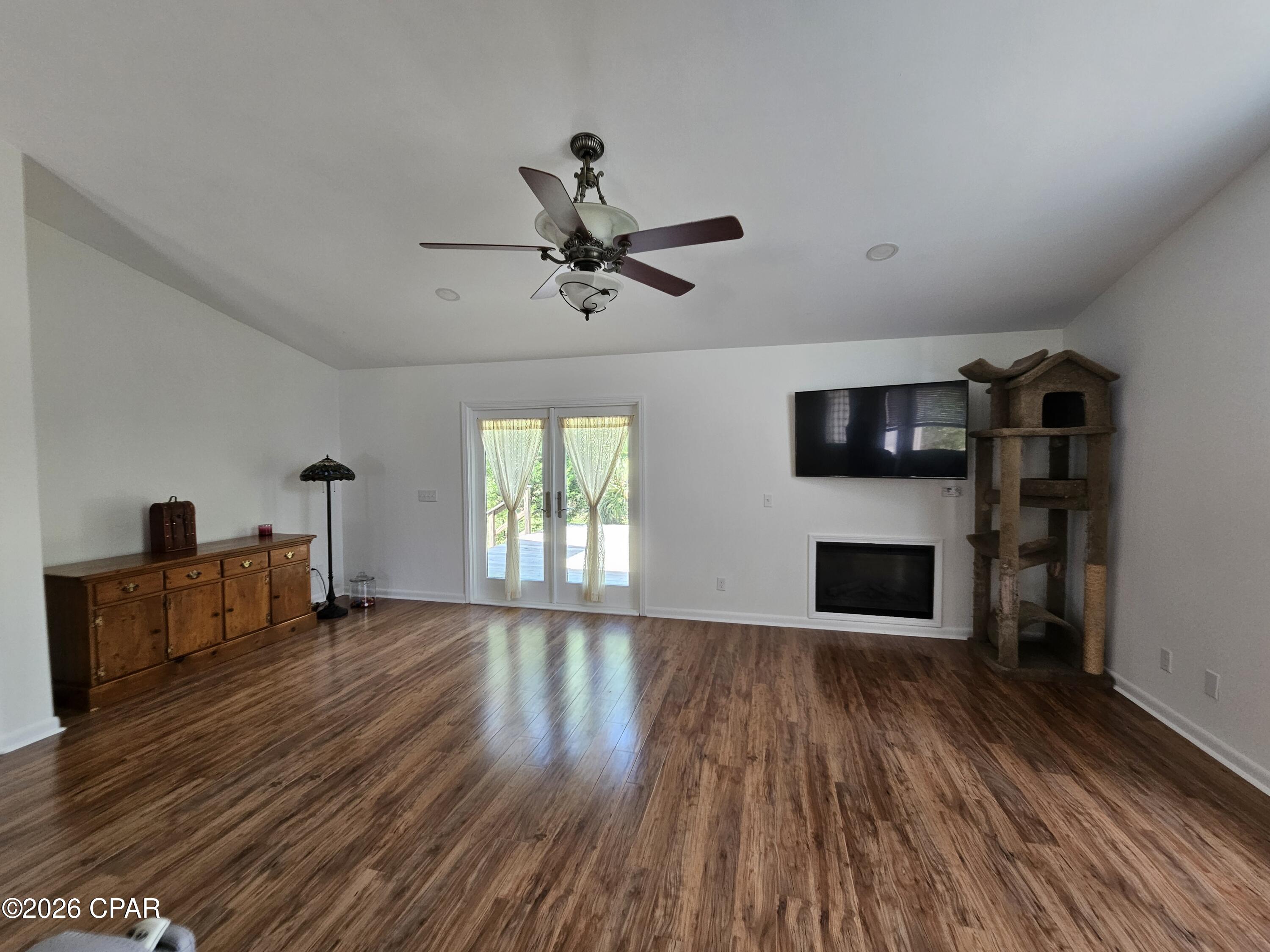 2511 Commander Road Southport, FL 32409 - Photo 9 of 40