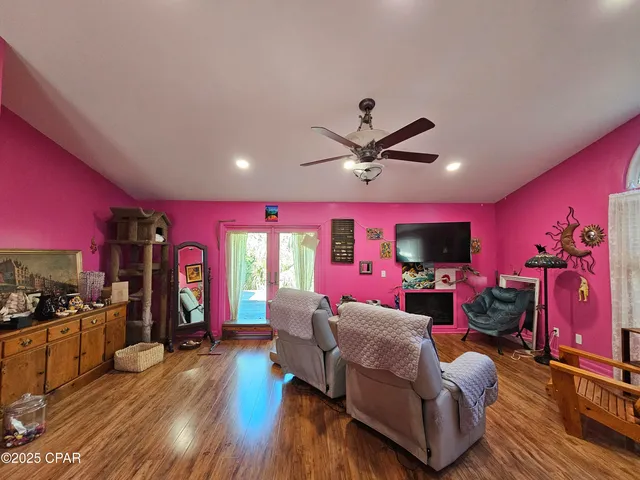 $275,000 | 2511 Commander Road, Southport, FL 32409