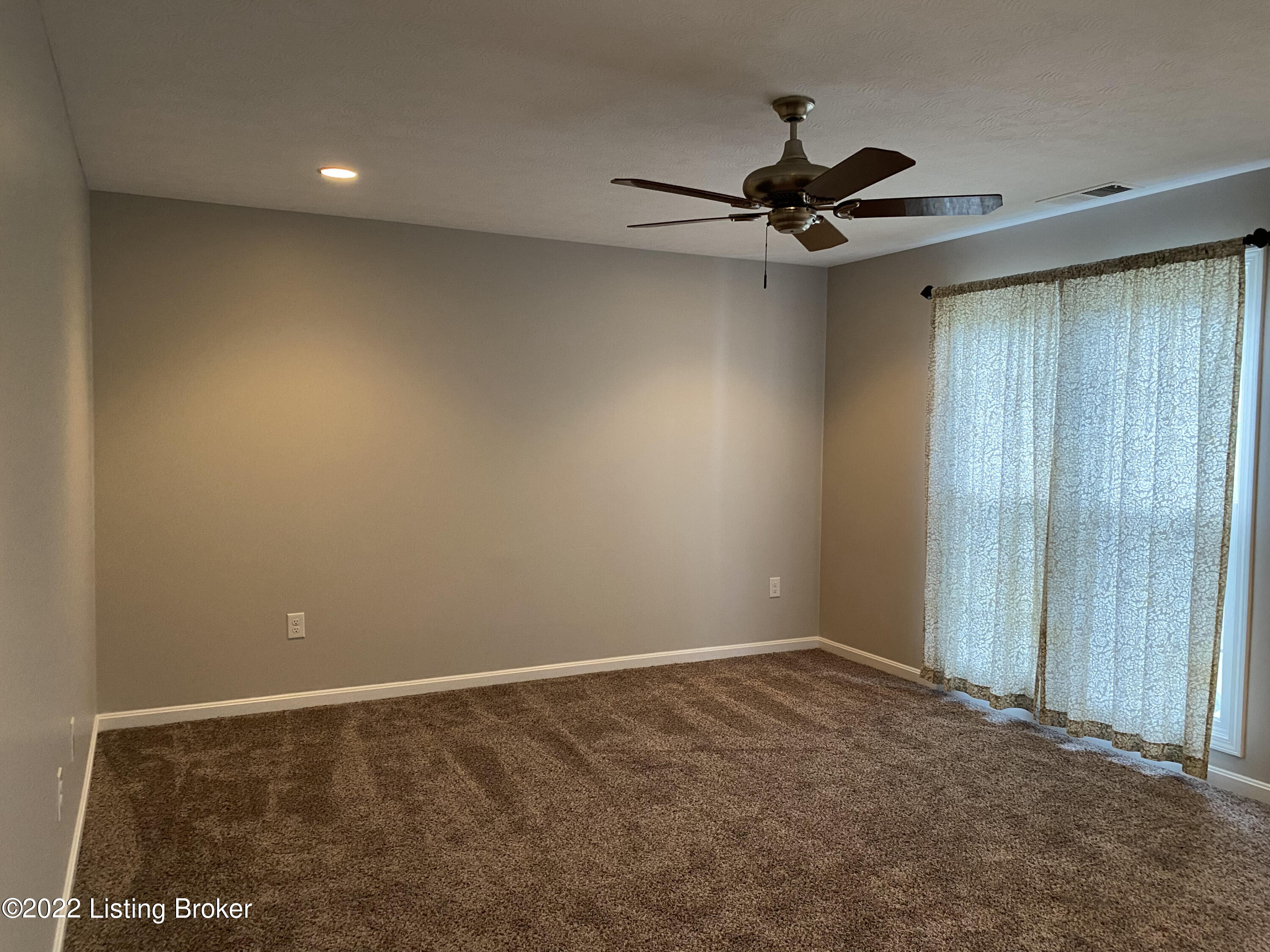 365 Bullitt Road Simpsonville, KY 40067 - Photo 25 of 31 IMG_4842