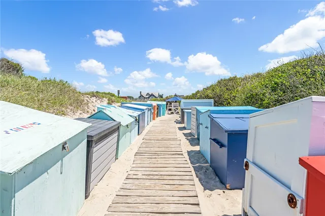 $7,900,000 | 7 Fenway Road, Westerly, RI 02891