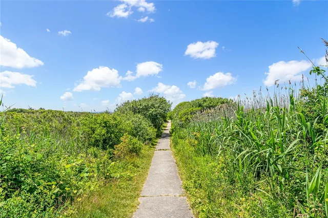 $7,900,000 | 7 Fenway Road, Westerly, RI 02891