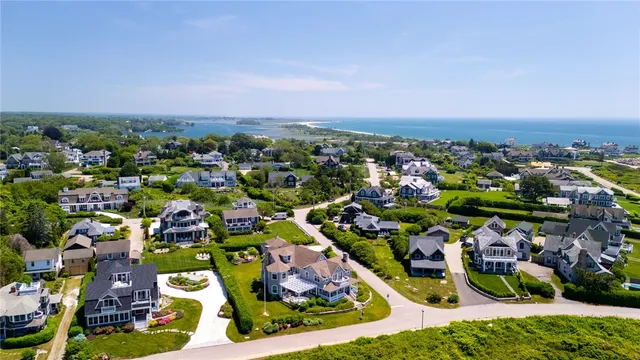 $7,900,000 | 7 Fenway Road, Westerly, RI 02891