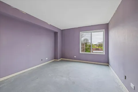 $375,000 | 1020 North Harlem Avenue, Unit 5C, River Forest, IL 60305