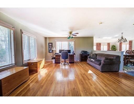 116 Upper Gore Road Webster, MA 01570 - Photo 5 of 37