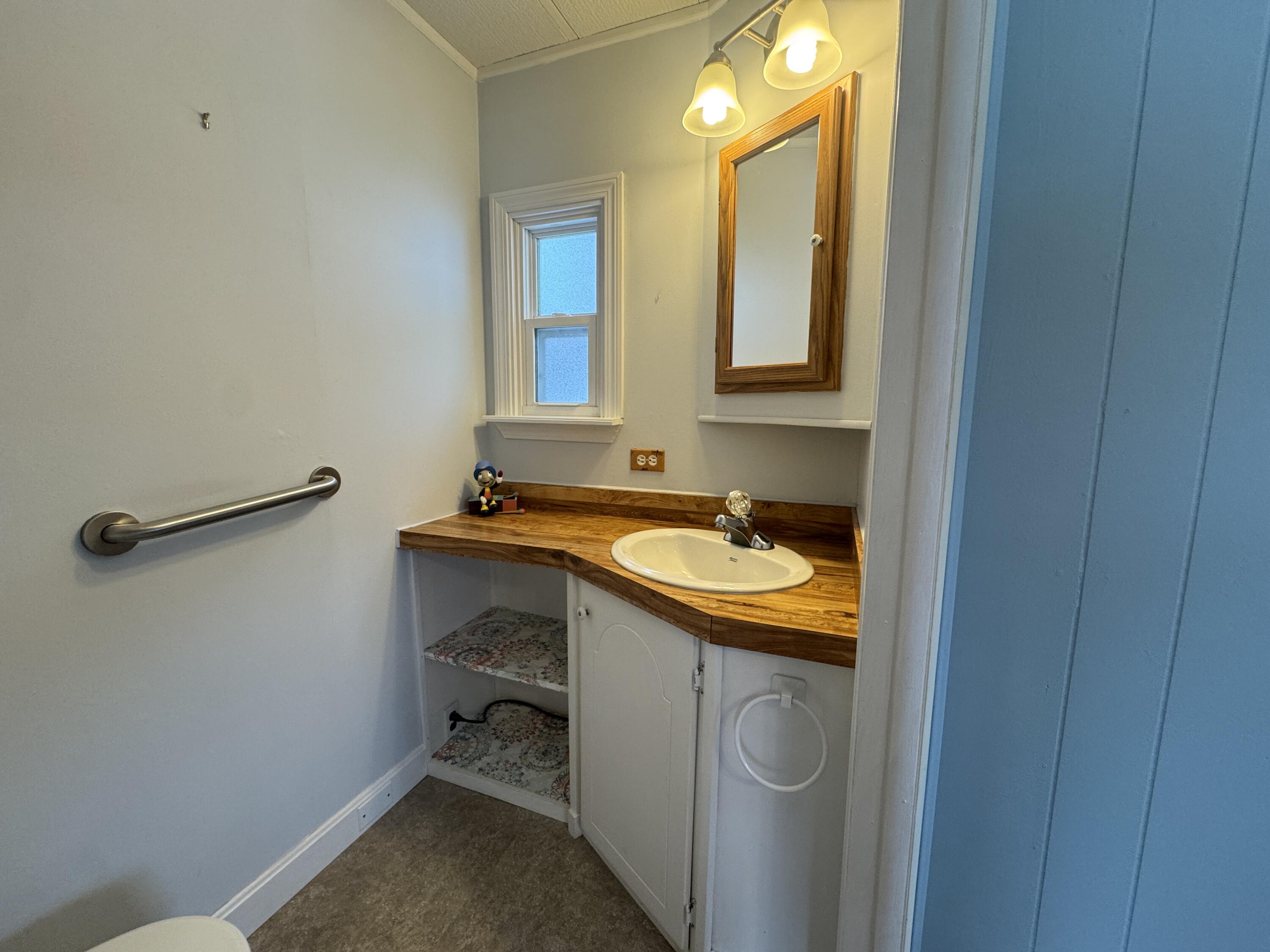 127 Shaker Road, Unit 17 Gray, ME 04039 - Photo 17 of 23 IMG_1430