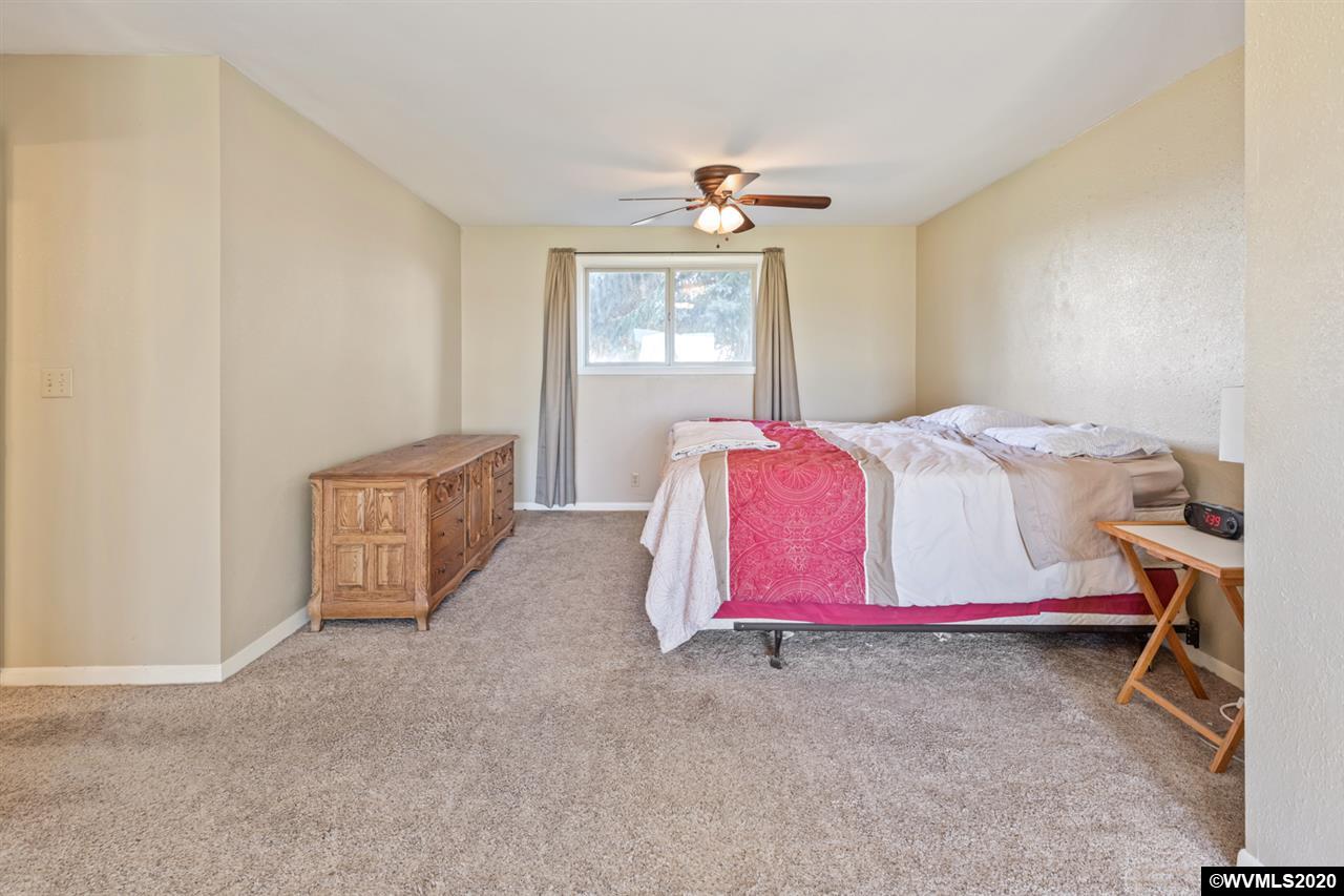 36385 Harber Road Northeast Albany, OR 97322 - Photo 21 of 36 Gallery Image 21