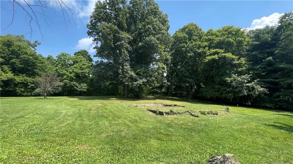 212 Hanover Kendall Road Clinton, PA 15026 - Photo 2 of 20 Gallery Image 2