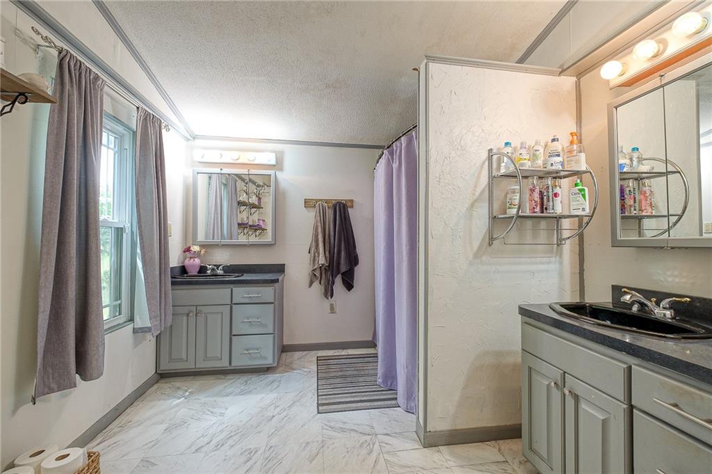 212 Hanover Kendall Road Clinton, PA 15026 - Photo 13 of 20 Gallery Image 13