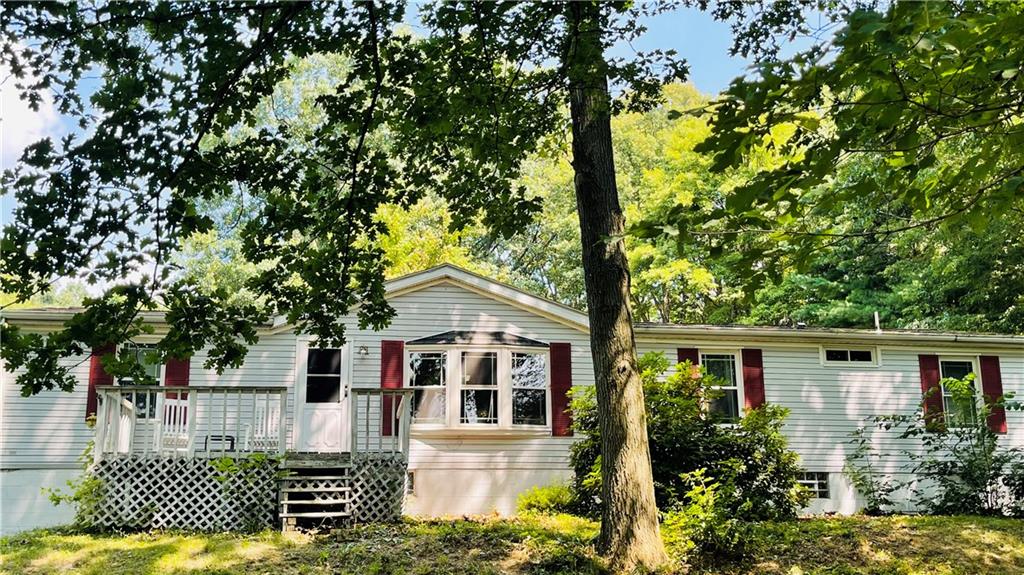 212 Hanover Kendall Road Clinton, PA 15026 - Photo 3 of 20 Gallery Image 3