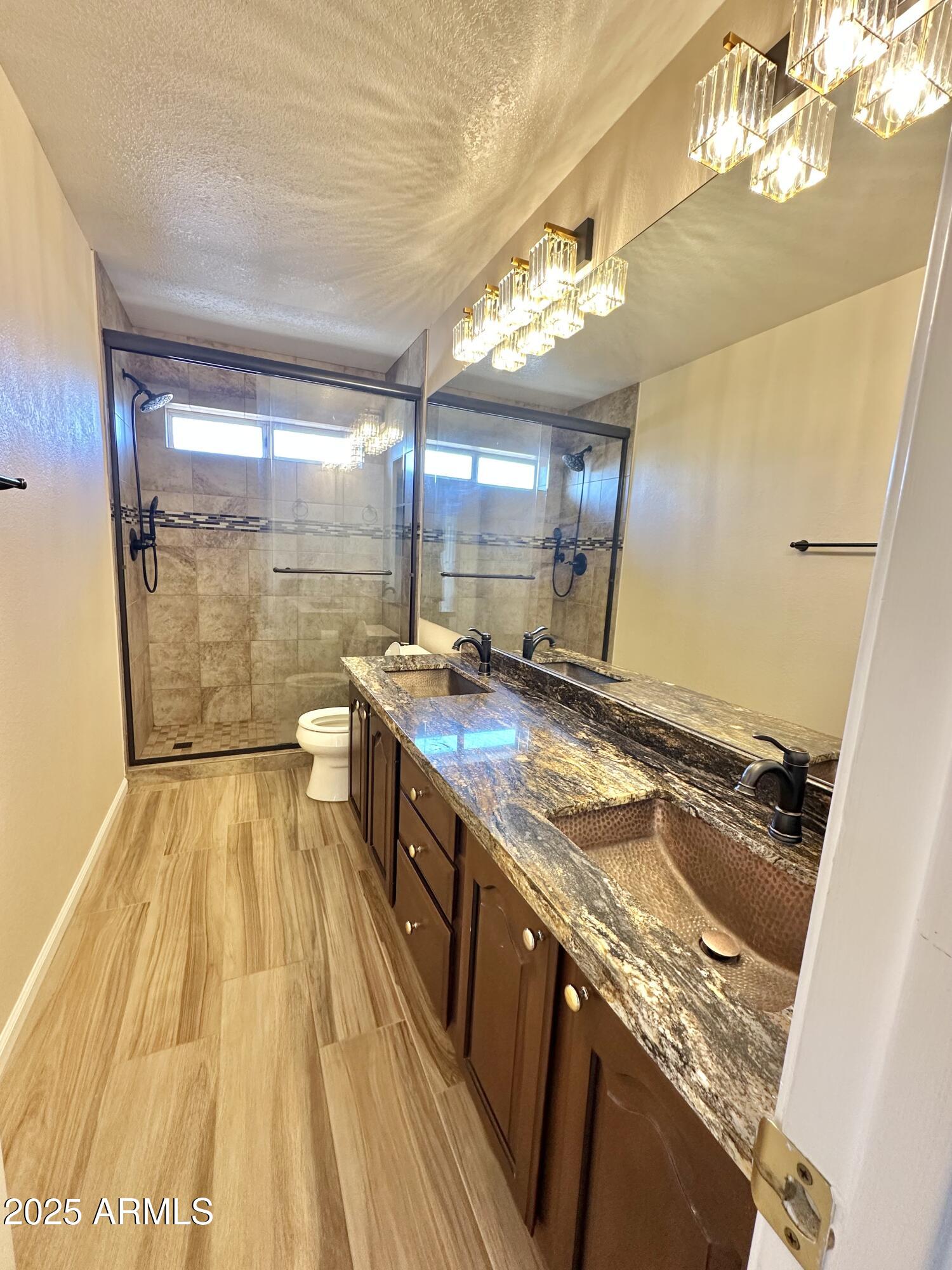 2549 East Desert Trumpet Road Phoenix, AZ 85048 - Photo 35 of 51 Upstairs hall bath