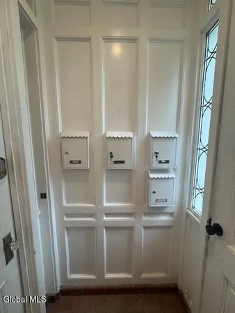 $1,200 | 152 Main Street, Unit 1, Hoosick Falls, NY 12090