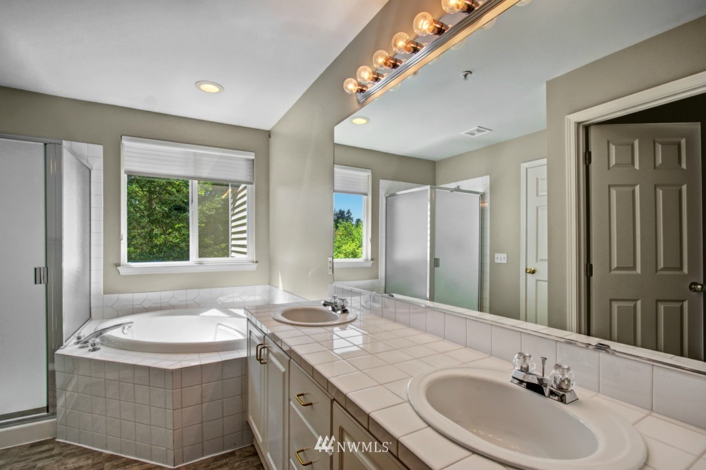 21616 9th Avenue Southeast, Unit C101 Bothell, WA 98021 - Photo 8 of 18