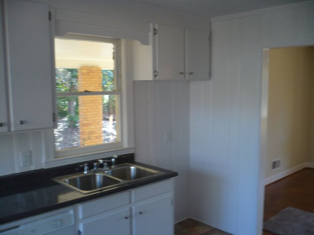 103 State Rd S-30-596 Clinton, SC 29325 - Photo 5 of 6 Gallery Image 5