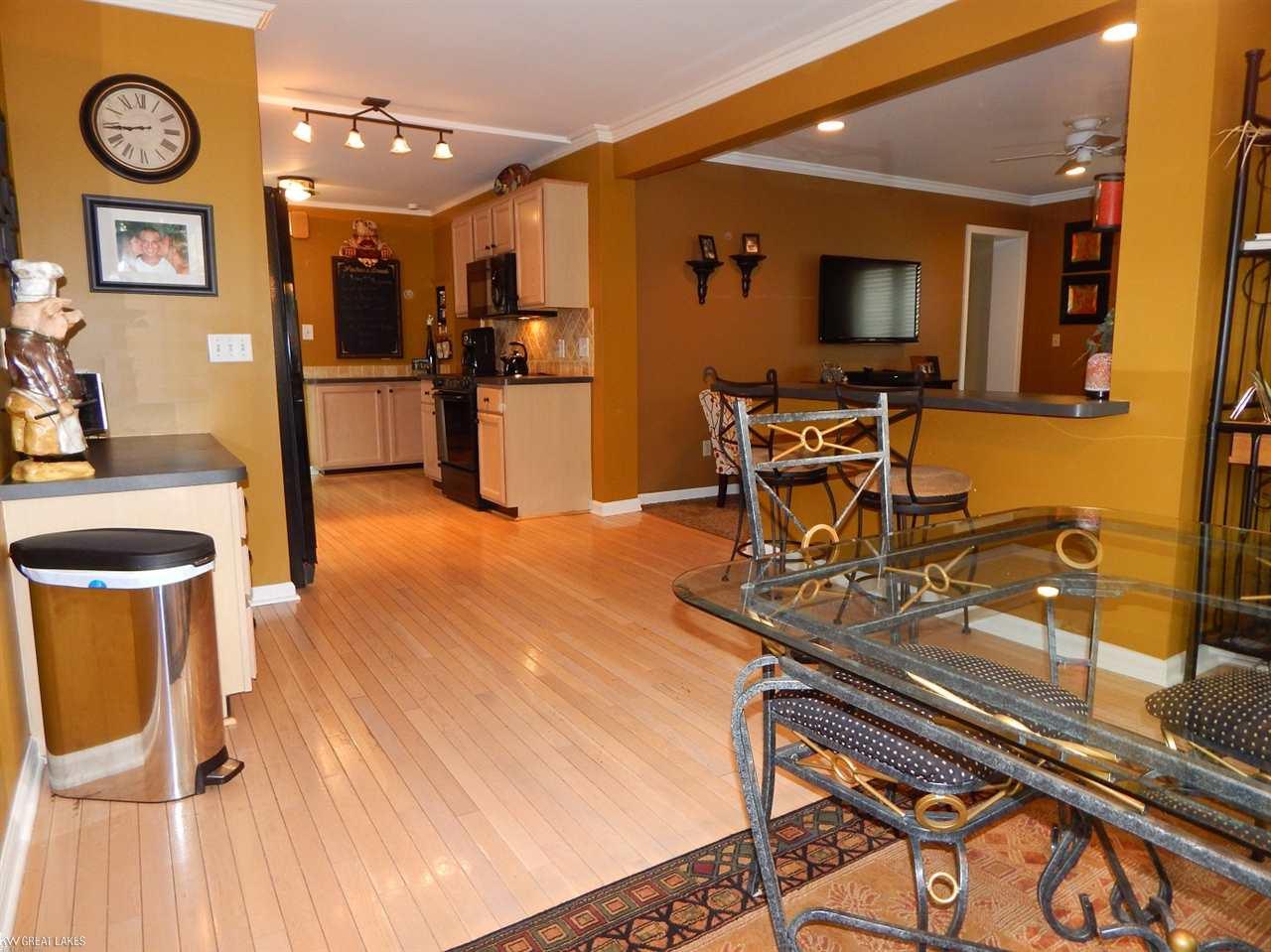 1793 Hampton Road Grosse Pointe, MI 48236 - Photo 18 of 69 31354587-17.JPG