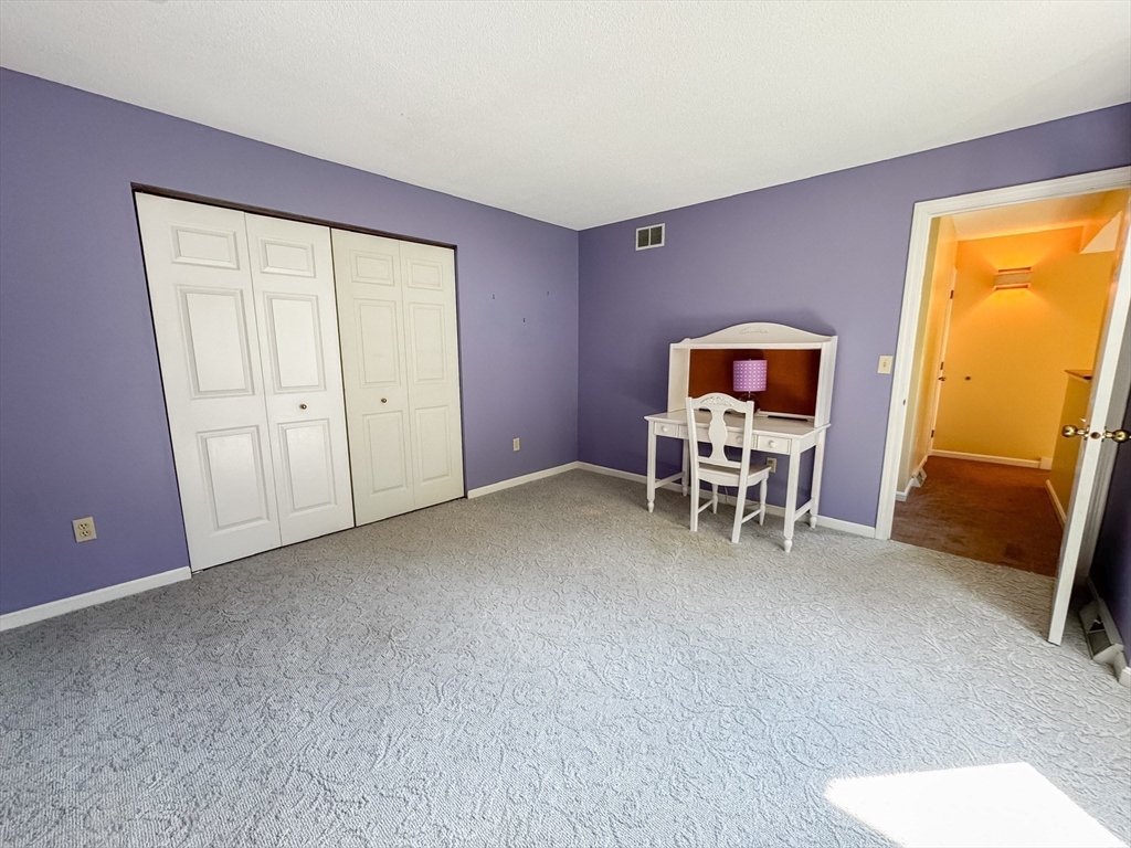 19 McIntosh Drive, Unit 19 Amherst, MA 01002 - Photo 30 of 33