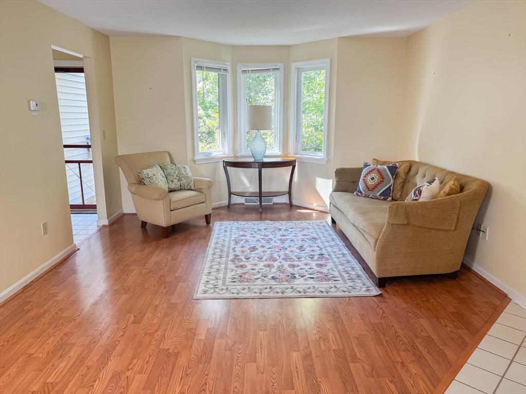 19 McIntosh Drive, Unit 19 Amherst, MA 01002 - Photo 8 of 33