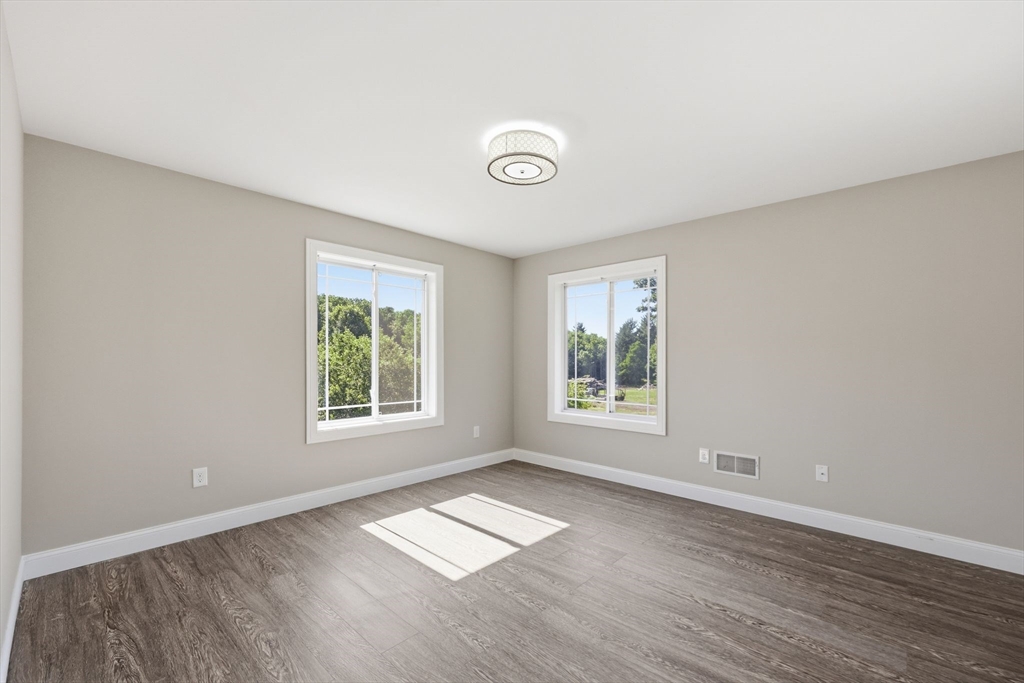 17 Russellville Road Westfield, MA 01085 - Photo 26 of 38