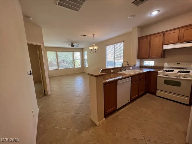 $1,995 | 5445 Progresso Street, Las Vegas, NV 89135