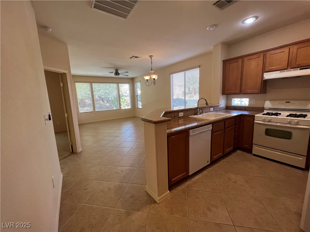 5445 Progresso Street Las Vegas, NV 89135 - Photo 5 of 34