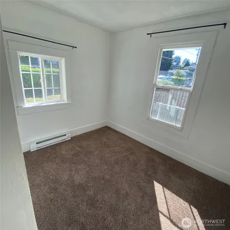 $1,800 | 2716 Sylvan Drive West, University Place, WA 98466