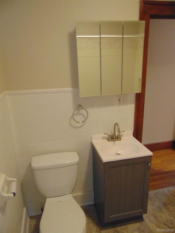 15350 East 10 Mile Road, Unit 1 Eastpointe, MI 48021 - Photo 9 of 17