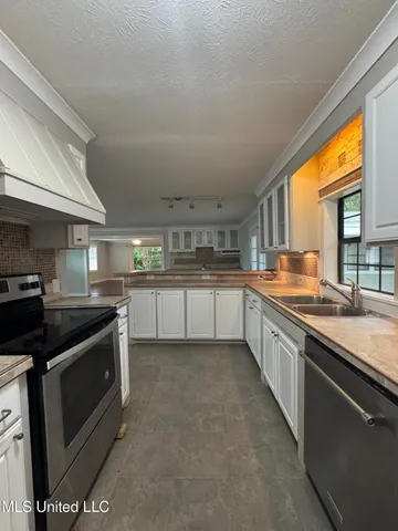 $179,900 | 1415 Winchester Street, Jackson, MS 39211