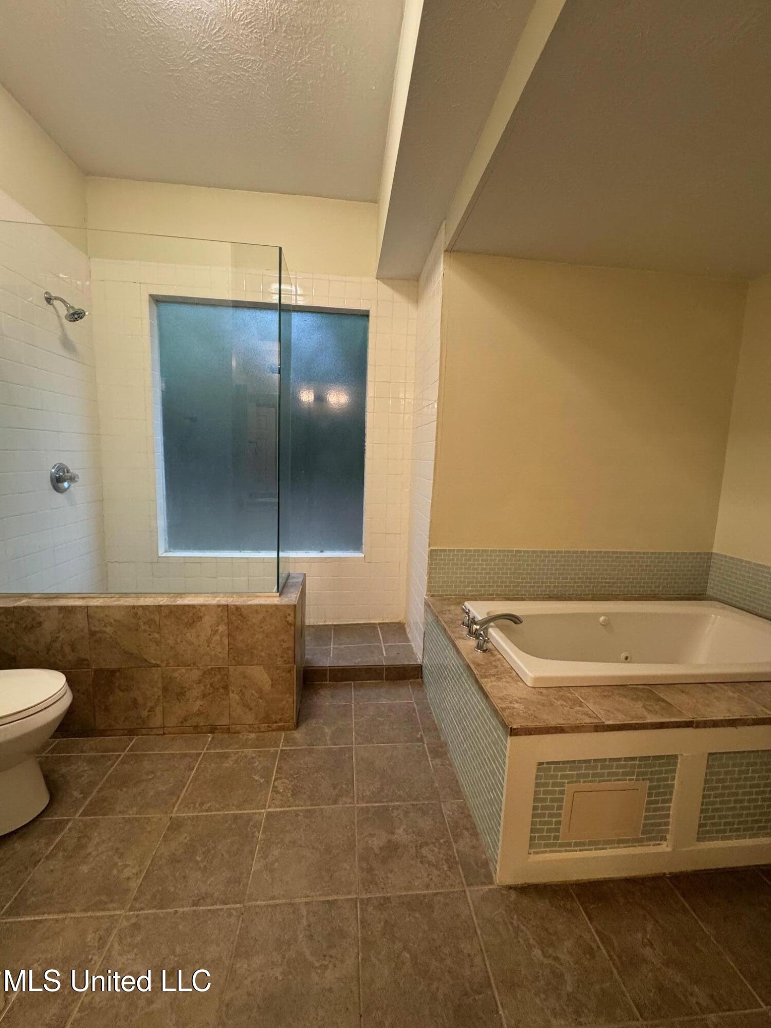 1415 Winchester Street Jackson, MS 39211 - Photo 37 of 44 IMG_4761