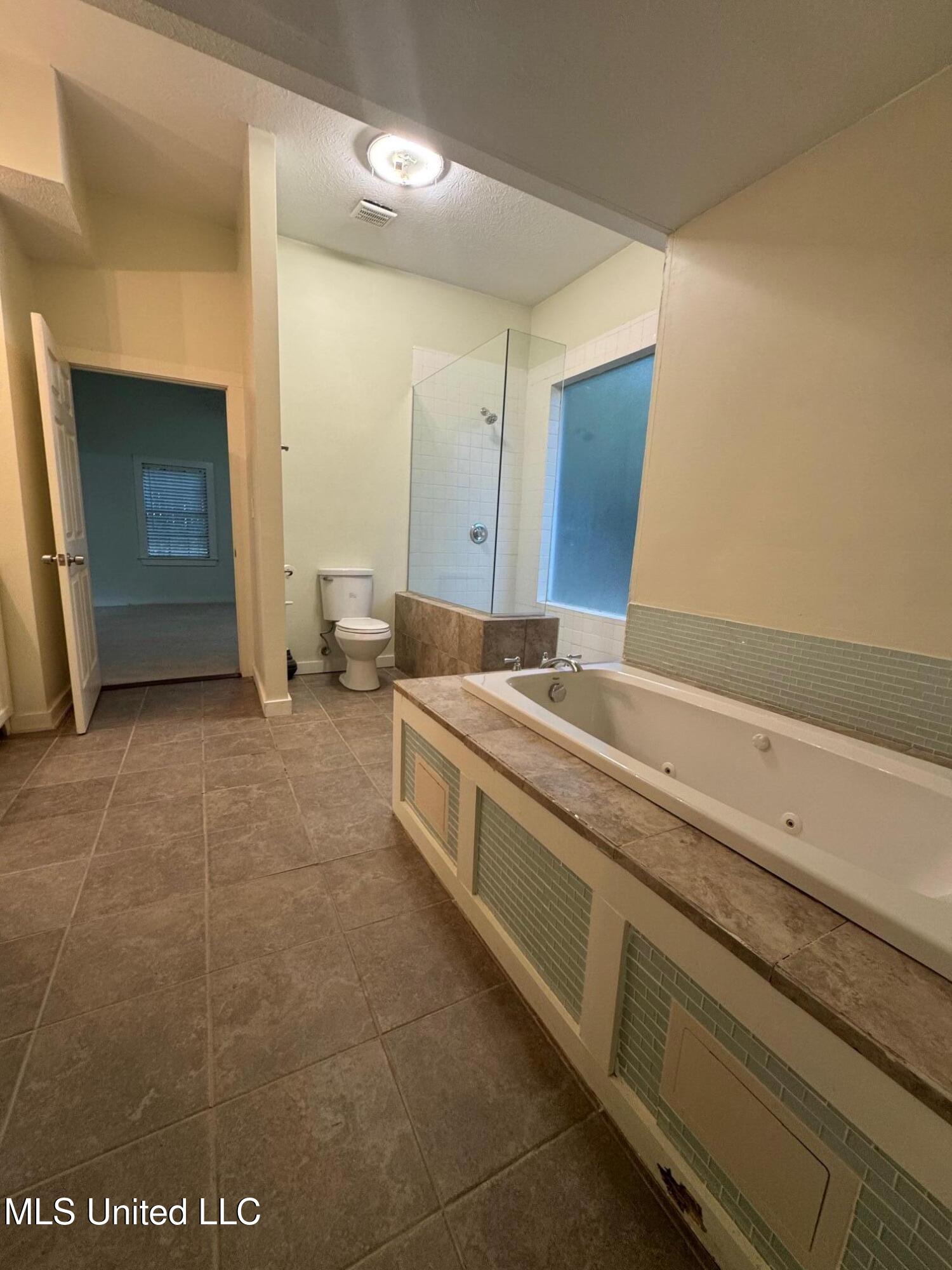 1415 Winchester Street Jackson, MS 39211 - Photo 38 of 44 IMG_4762