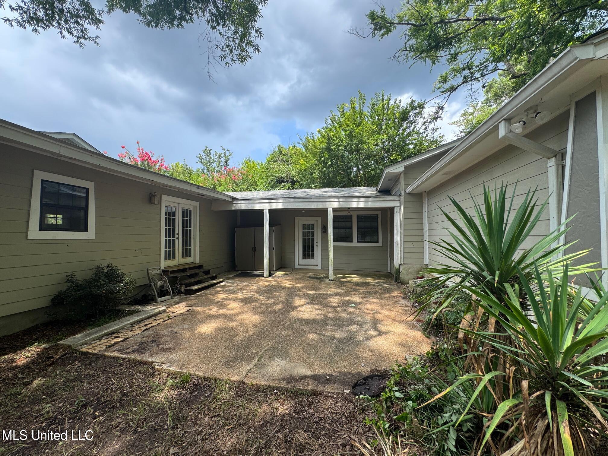 1415 Winchester Street Jackson, MS 39211 - Photo 43 of 44 IMG_4724