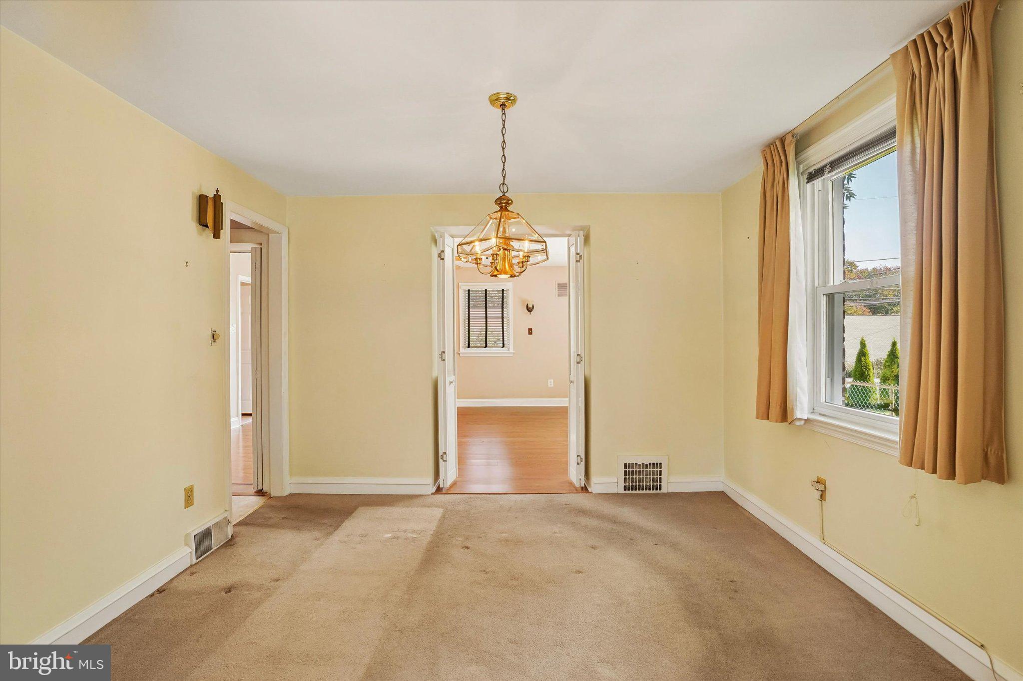 525 Achille Road Havertown, PA 19083 - Photo 5 of 25 Gallery Image 5