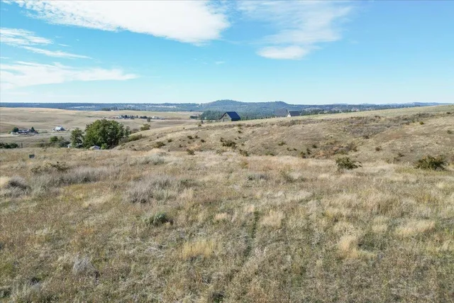 $325,000 | 10990 South Fruit Street, Spokane, WA 99223