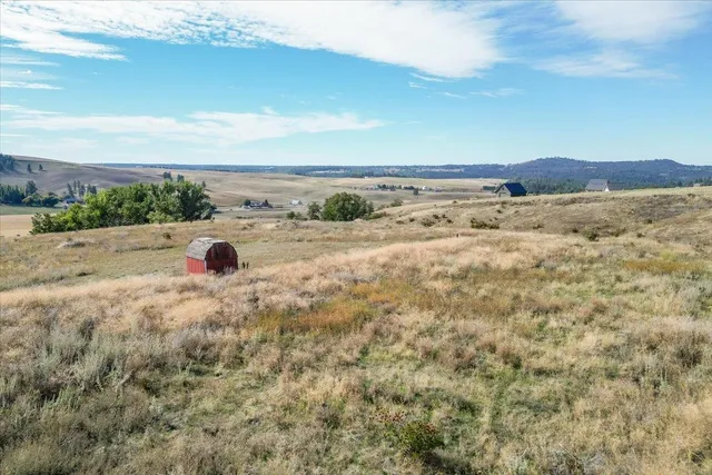 $325,000 | 10990 South Fruit Street, Spokane, WA 99223