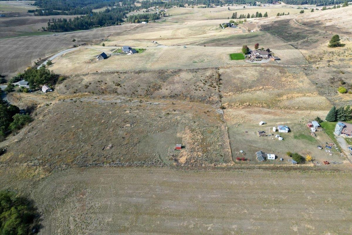 10990 South Fruit Street Spokane, WA 99223 - Photo 5 of 24