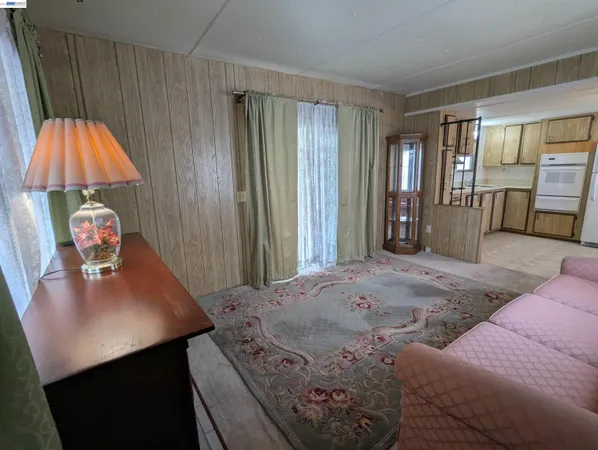 $74,500 | 3913 Castro Valley Boulevard, Unit 6, Castro Valley, CA 94546