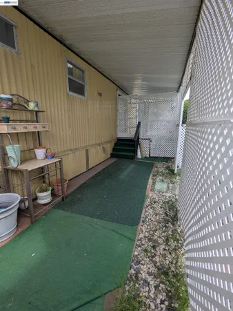 $74,500 | 3913 Castro Valley Boulevard, Unit 6, Castro Valley, CA 94546